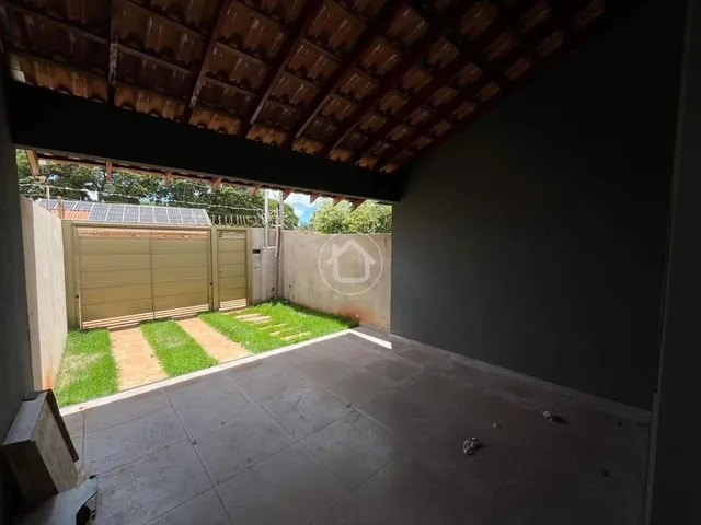 Imagem: Casa com Terreno Amplo
