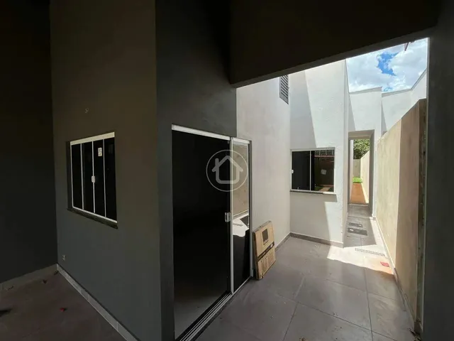 Imagem 6: Casa com Terreno Amplo