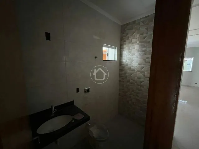 Imagem 2: Casa com Terreno Amplo