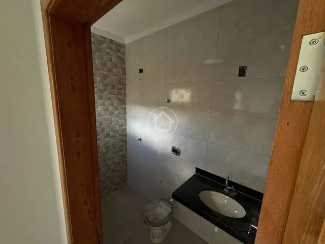 Imagem 8: Casa com Terreno Amplo