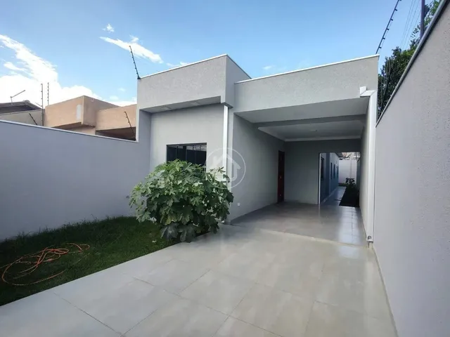 Imagem: Casa com 3 Dormitorios e 01 Suite - santa