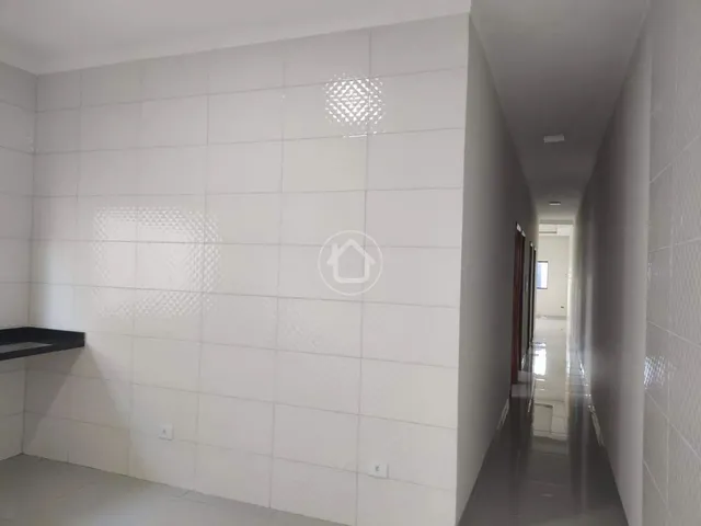Imagem 3: Casa com 3 Dormitorios e 01 Suite - santa Luzia
