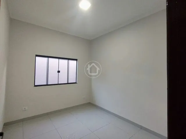 Imagem 4: Casa com 3 Dormitorios e 01 Suite - santa Luzia