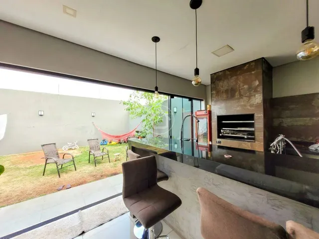 Imagem 4: Imóvel com Espaço Gourmet e Quintal