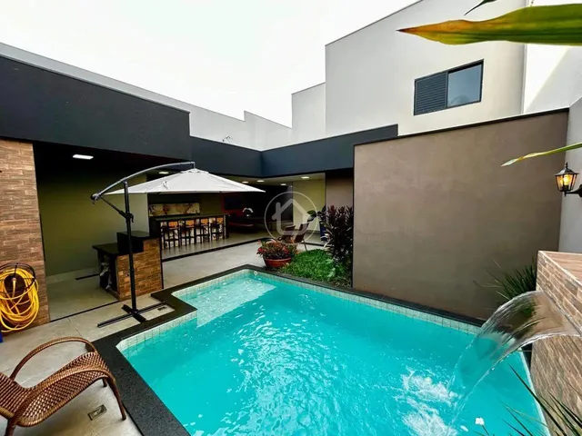 Imagem: Sobrado com Piscina no Monte Castelo