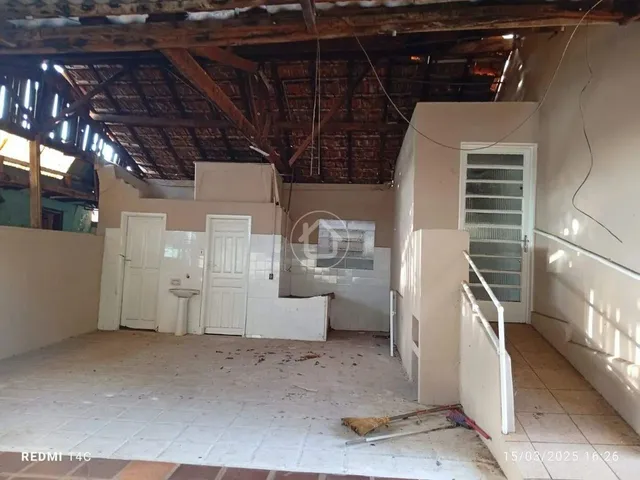 Imagem 2: Casa com Terreno Amplo