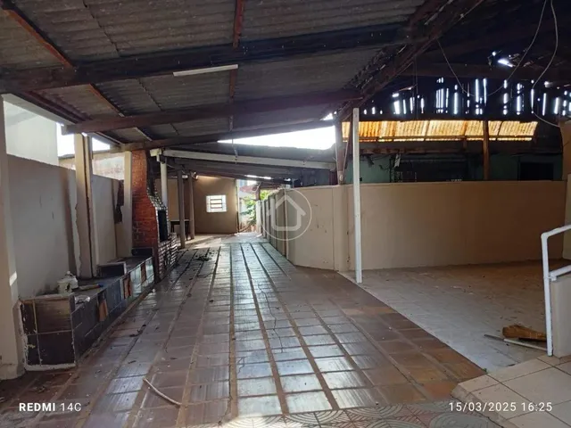 Imagem 6: Casa com Terreno Amplo