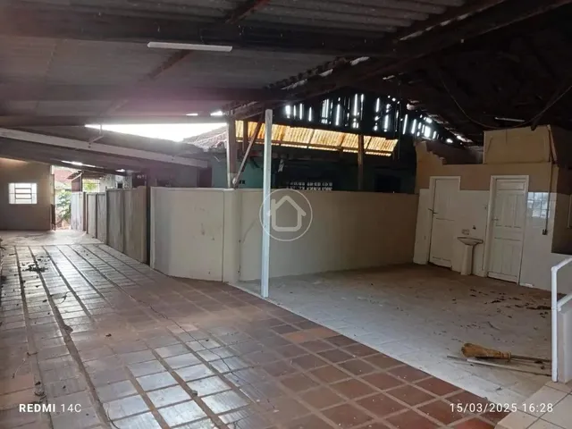 Imagem 8: Casa com Terreno Amplo