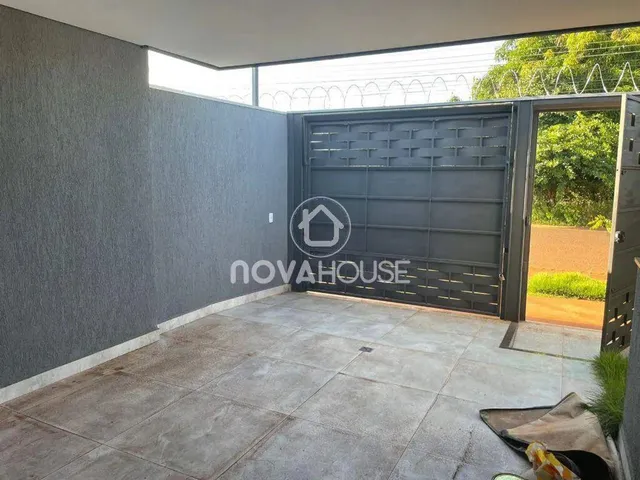 Imagem 2: Casa com 3 Dormitórios À Venda