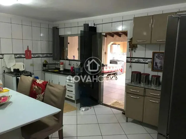 Imagem 8: Sobrado com 4 Dormitórios À Venda, 300 M² por R$ 800.000,00 - Jardim Imá - Campo