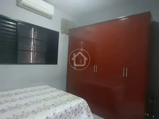 Imagem 7: Casa com 3 Quartos e Boa Sobra de Terreno