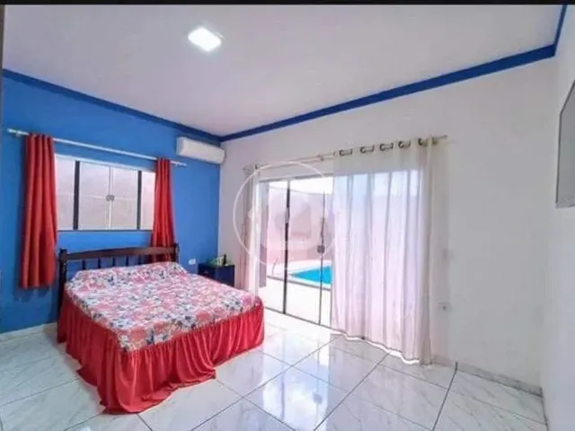 Imagem 6: Ampla Casa Térrea com 2 Quartos e Piscina