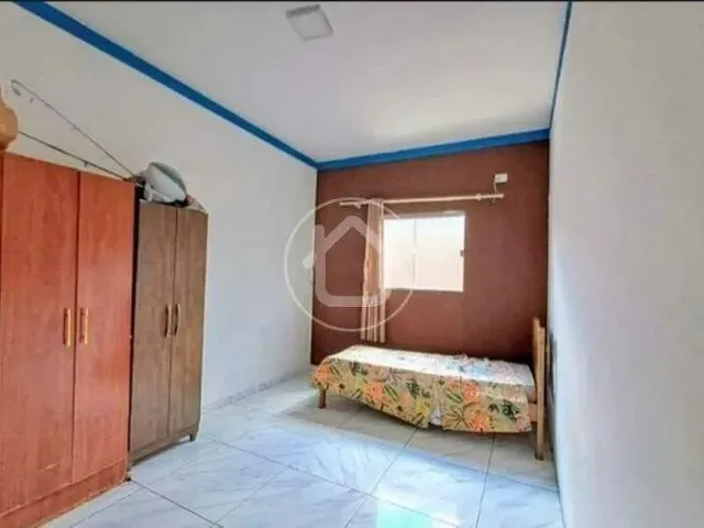 Imagem 5: Ampla Casa Térrea com 2 Quartos e Piscina