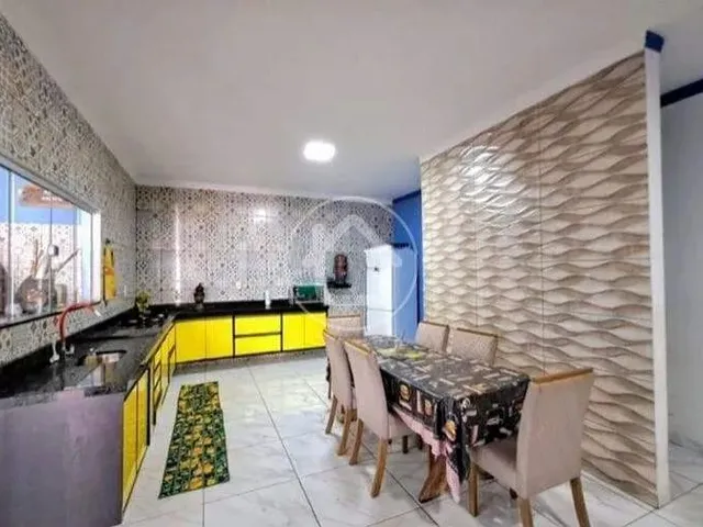 Imagem 10: Ampla Casa Térrea com 2 Quartos e Piscina