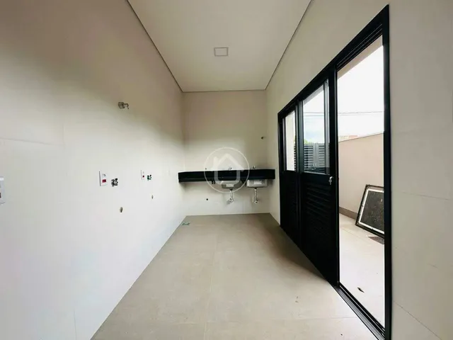 Imagem 4: Sobrado com 4 Dormitórios À Venda, - Alphaville - Campo Grande/Ms