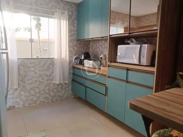 Imagem 3: Sobrado Amplo e Moderno com 5 Quartos e Piscina