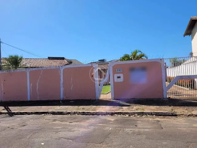 Imagem: Casa com 05 Quartos Sendo 01 Suíte -Caranda