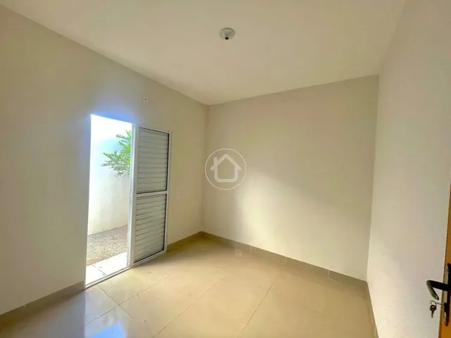 Imagem 9: Casa de Esquina - 01 Suite e 01 Quarto