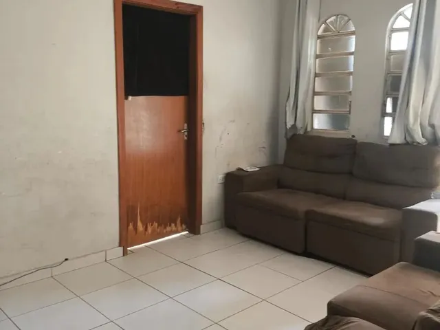 Imagem 2: Térrea para Venda com 90 Metros Quadrados com 3 Quartos em Vila Piratininga - Campo