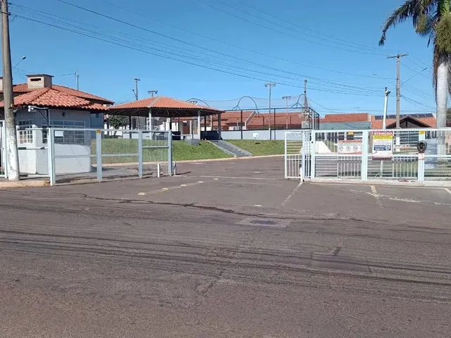 Imagem 1: Venda - Casa Condomínio Goiabeiras - Monte Castelo -1 Apto + 2 Quartos