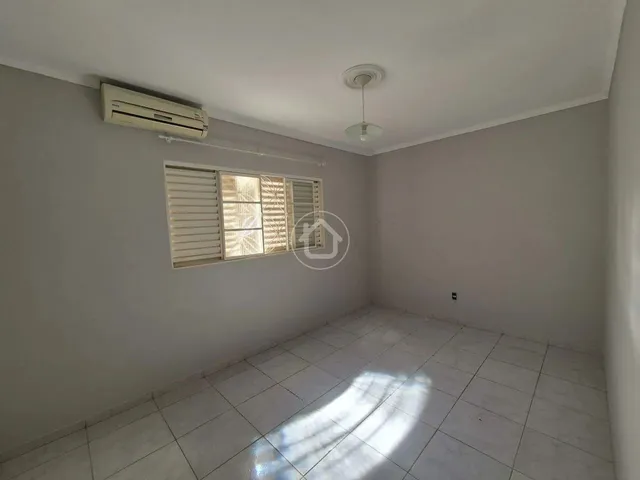 Imagem 11: Casa com 3 Dormitorios e Piscina