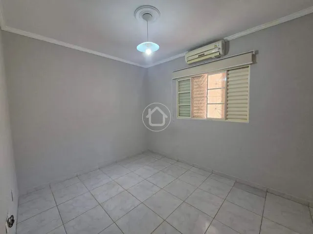 Imagem 9: Casa com 3 Dormitorios e Piscina
