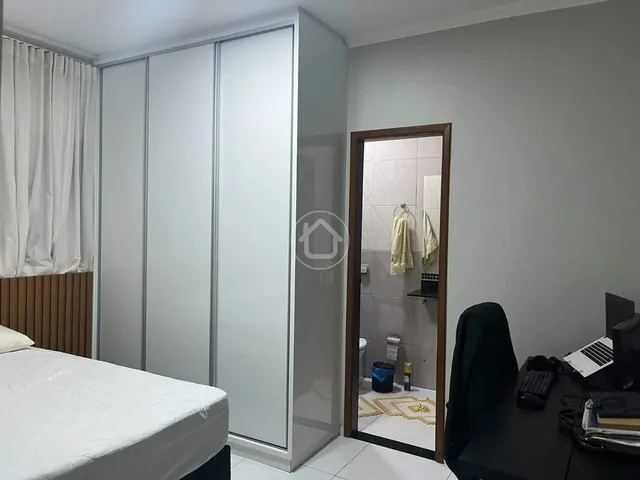 Imagem 5: Cozinha e Suite com Planejados