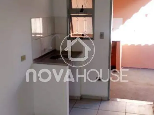 Imagem 9: Casa com 2 Dormitórios À Venda, 360 M²