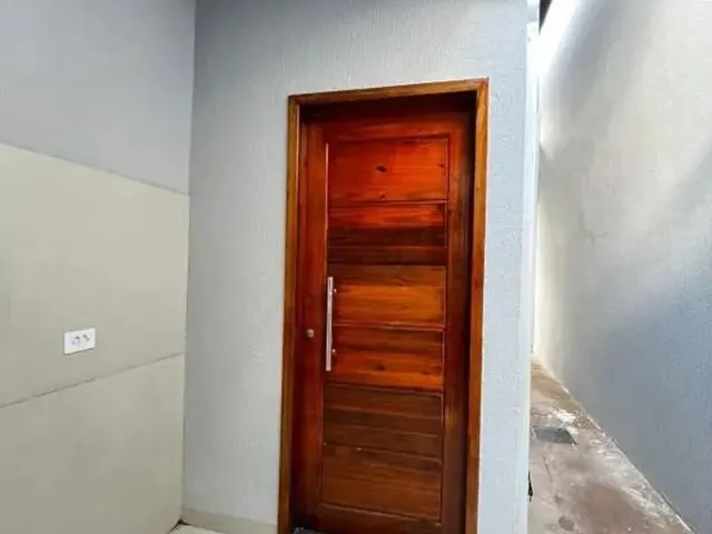 Imagem 4: Imóvel com 02 Quartos Próximo a Tudo: Escolas, Comércio e Lazer!