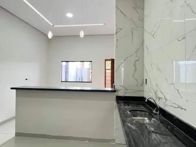 Imagem 6: Imóvel com 02 Quartos Próximo a Tudo: Escolas, Comércio e Lazer!