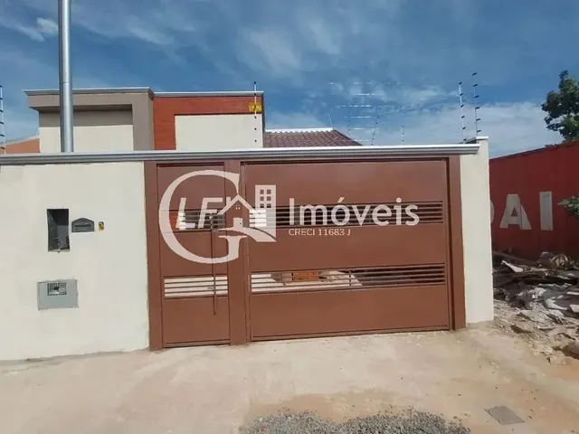 Imagem: Casa com Dois Quartos Mais Uma Suite
