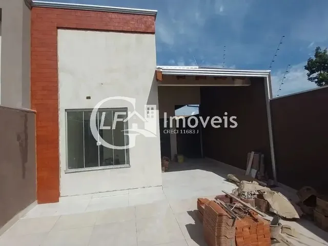 Imagem 5: Casa com Dois Quartos Mais Uma Suite