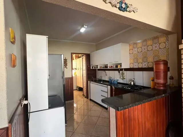 Imagem 9: Térrea para Venda com 100 Metros Quadrados com 3 Quartos em Jardim Aero Rancho - Campo