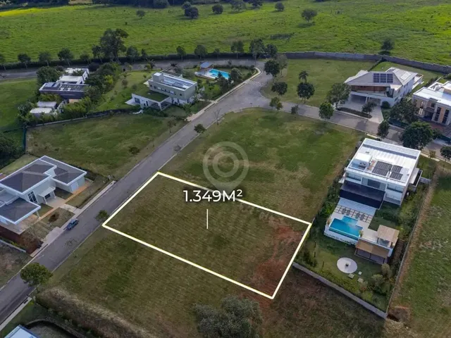 Imagem: O terreno possui 1.349m² de Área e está localizado em