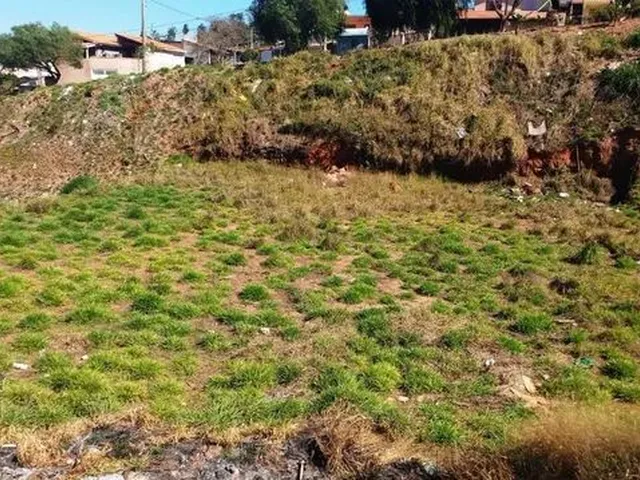 Imagem: O terreno possui 1.600m² de Área e está localizado em