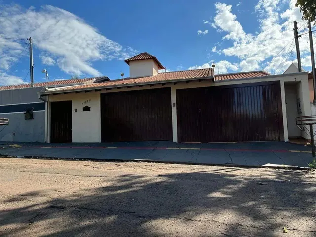 Imagem: Casa Térrea À Venda, 4 Quartos, 2 Suítes