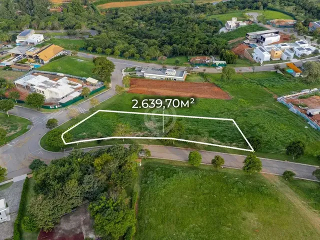 Imagem: O terreno possui 2.639m² de Área e está localizado em