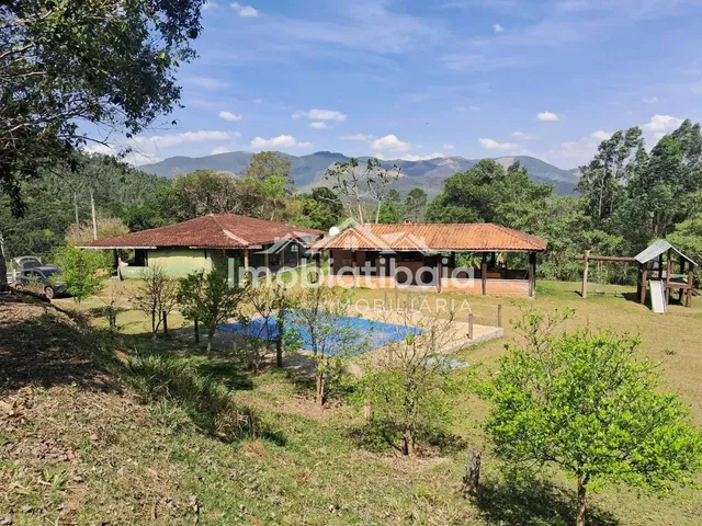 Imagem: Chácara À Venda com 2 Lagos Bairro do