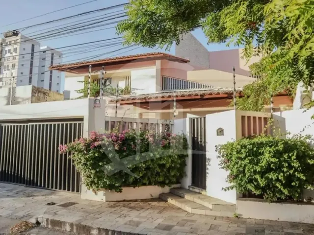 Imagem: Casa À Venda no Bairro Grageru, com 510M²