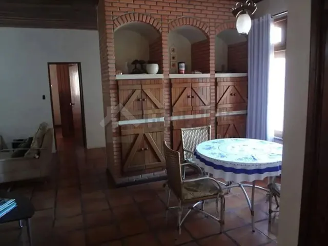 Imagem 12: Mansão com 6 Quartos na Coroa do Meio