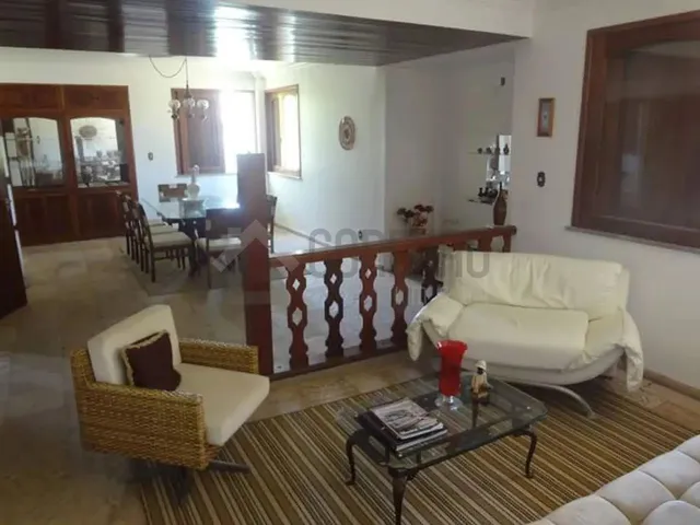 Imagem 8: Mansão com 6 Quartos na Coroa do Meio
