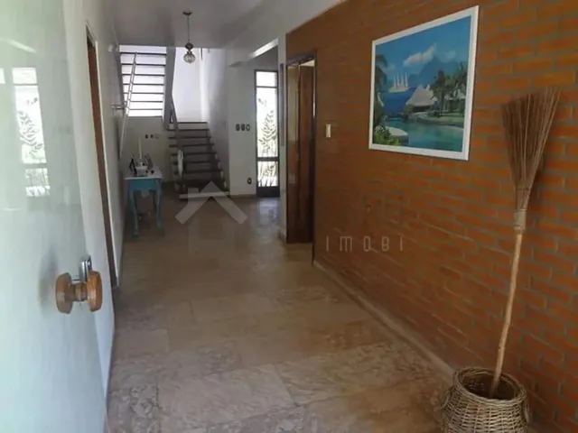Imagem 13: Mansão com 6 Quartos na Coroa do Meio
