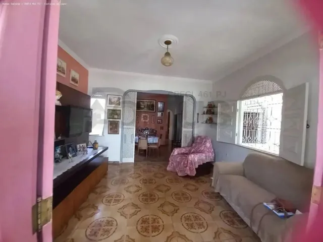 Imagem 12: Casa de 196M² no Bairro Suissa com 3 Quartos, 3 Vagas de Garagem, Varanda e Mais