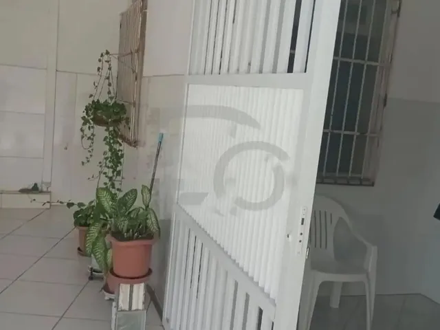 Imagem: Casa para Vender com 6 Quartos 2 Suítes