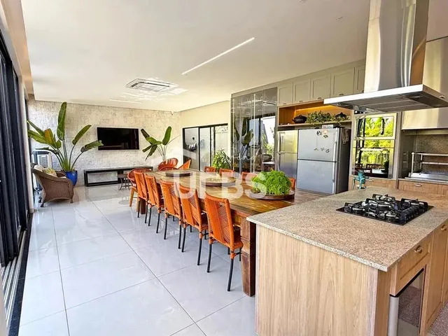 Imagem: A casa possui 5 Dormitórios, 5 Suítes, 5 Banheiros, 5