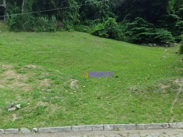 Imagem: Terreno Amplo em Condomínio Próximo Ao