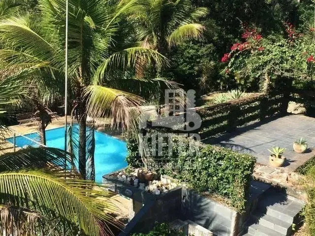 Imagem: A fazenda possui 3 Dormitórios, 3 Suítes, 550m² de Área