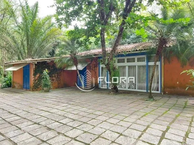 Imagem: A fazenda possui 4 Dormitórios, 2 Suítes, 350m² de Área