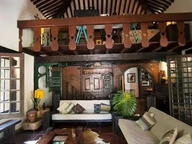 Imagem: Linda Casa com Terreno no Estilo Colonial