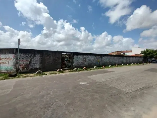 Imagem: Terreno À Venda em Messejana